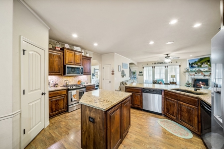 Claremore, Oklahoma Home For Sale - image 11