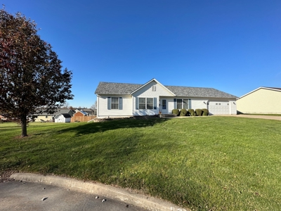 Spacious Albia Home For Sale - image 9