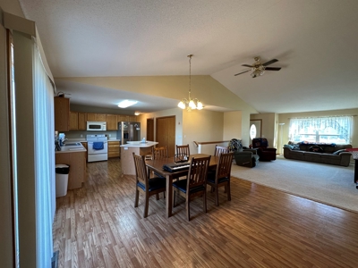 Spacious Albia Home For Sale - image 12