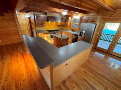 Log Cabin With 26 Acres For Sale Overlooking New River In VA - image 11