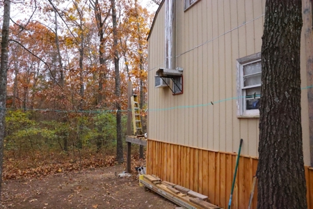 Cabin and 8+/- Acres in Alton Missouri - image 8