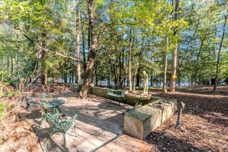Waterfront Holly Lake Ranch East Texas  4/3.5/3 On 2 Acres - image 49