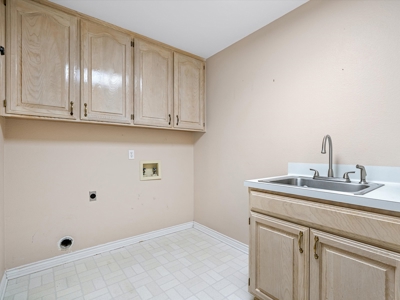 Waterfront Holly Lake Ranch East Texas  4/3.5/3 On 2 Acres - image 27