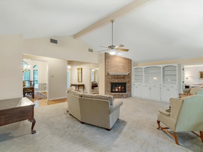 Waterfront Holly Lake Ranch East Texas  4/3.5/3 On 2 Acres - image 15