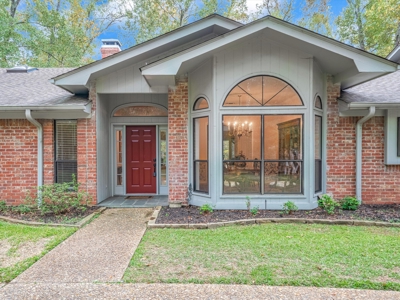 Waterfront Holly Lake Ranch East Texas  4/3.5/3 On 2 Acres - image 5