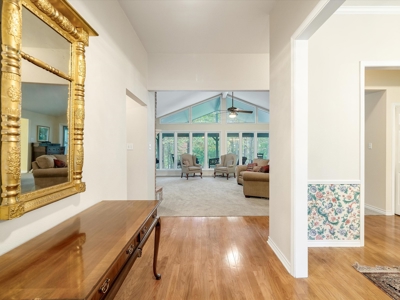 Waterfront Holly Lake Ranch East Texas  4/3.5/3 On 2 Acres - image 7