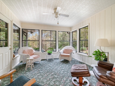 Waterfront Holly Lake Ranch East Texas  4/3.5/3 On 2 Acres - image 19