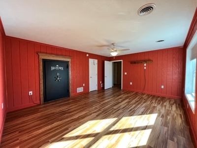 Residential Or Commercial Property For Sale! - image 15