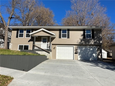 Newly Constructed Home, Maryville, MO - image 47