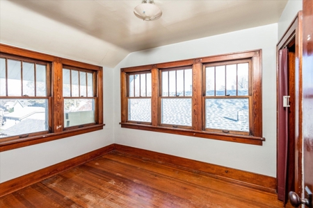 Home For Sale In Council Bluffs, Iowa - image 25