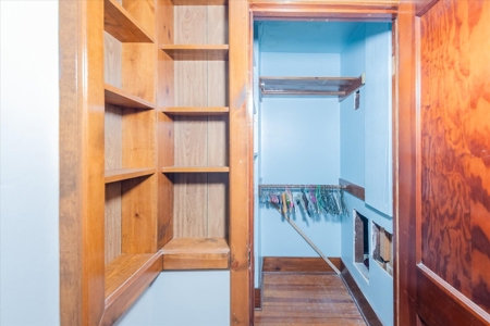 Home For Sale In Council Bluffs, Iowa - image 28