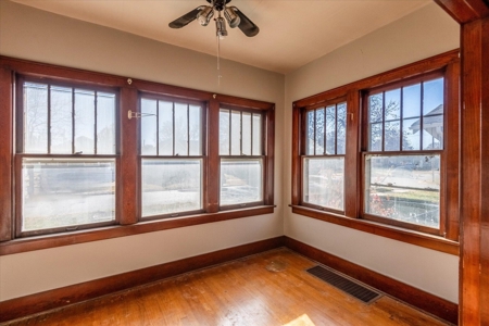 Home For Sale In Council Bluffs, Iowa - image 16