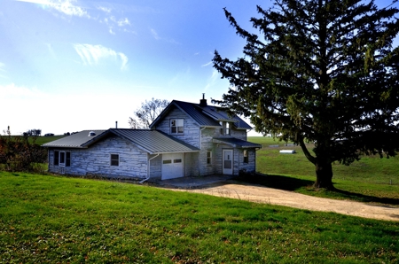 Cute Country home for sale - image 12