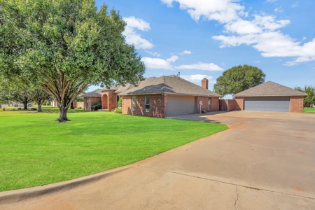 Clinton OK Home for Sale, Custer County - image 2