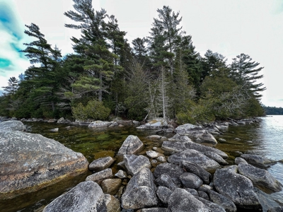 Maine’s Finest Cold-Water Lakefront - image 7