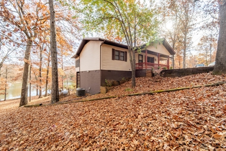 Lakefront Home in Cherokee Village, Arkansas - image 14