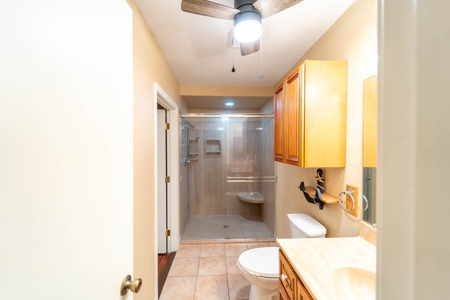 Lakefront Home in Cherokee Village, Arkansas - image 24