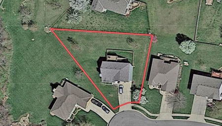 Home For Sale in Raymore Missouri - image 7