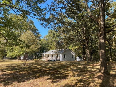 Like New Country Home For Sale In Tn, 6 Acres+/- & Shop - image 3