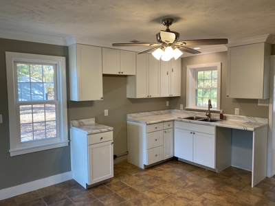 Like New Country Home For Sale In Tn, 6 Acres+/- & Shop - image 12