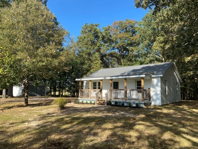 Like New Country Home For Sale In Tn, 6 Acres+/- & Shop - image 1