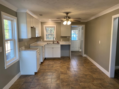 Like New Country Home For Sale In Tn, 6 Acres+/- & Shop - image 14