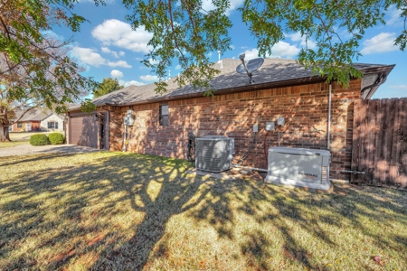 Home For Sale In Elk City, Oklahoma - image 46