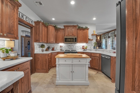 Home For Sale In Elk City, Oklahoma - image 19