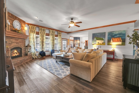 Home For Sale In Elk City, Oklahoma - image 13