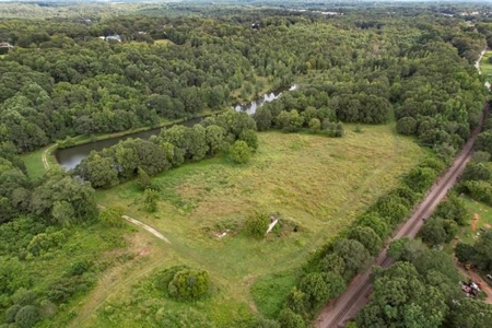 Land For Sale with Pond and Pasture in Woodruff, SC - image 20