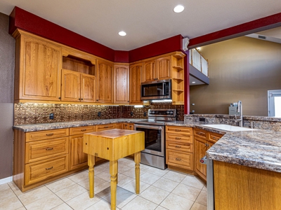 Country Home for Sale on Acreage in Delta - Perfect Colorado - image 11