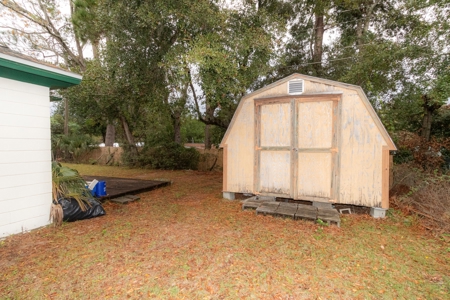 Block Home In Town With New Roof In Lake City, Florida - image 12