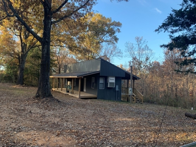 Equestrian Ranch With 2 Homes And Horse Stalls! - image 34