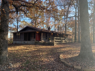 Equestrian Ranch With 2 Homes And Horse Stalls! - image 19