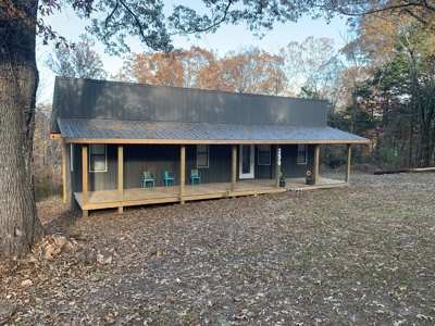 Equestrian Ranch With 2 Homes And Horse Stalls! - image 22