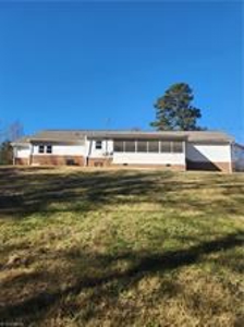 Country Home on 4.9 acres in Davie County, NC - Bid to Buy! - image 12