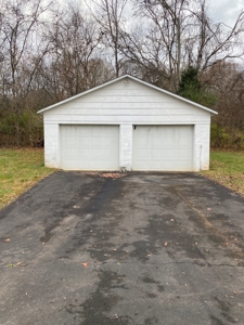 Brick House 2 Bedrooms, 1 Bath & Carport For Sale in BG, KY - image 4