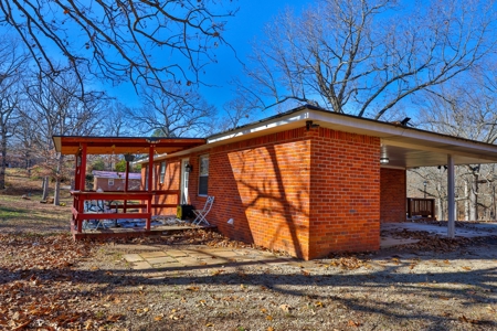 Country Home in a Subdivision in Thayer Missouri - image 20