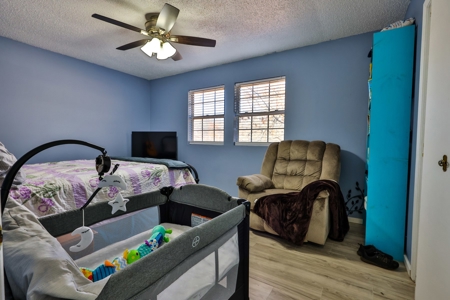 Country Home in a Subdivision in Thayer Missouri - image 10