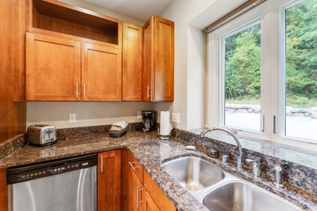 1/4 Ownership (Week 4) located along Devil’s Head Resort - image 14