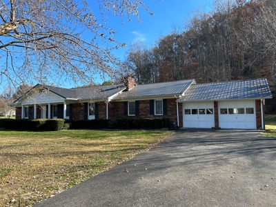 3 Bedroom Brick Home W/Us 127 Frontage - Liberty Kentucky - image 7