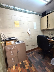 Turn key family restaurant for sale in Glendive - image 6