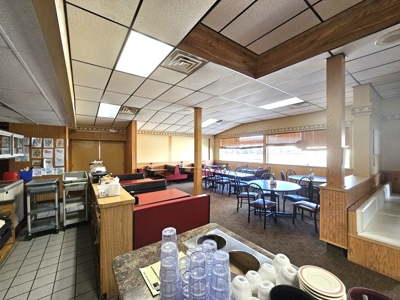 Turn key family restaurant for sale in Glendive - image 10