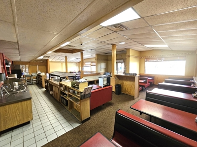 Turn key family restaurant for sale in Glendive - image 8