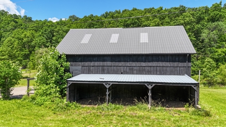 Log home Kentucky Horse Farm for sale on 12 + acres - image 42