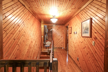 Log home Kentucky Horse Farm for sale on 12 + acres - image 16