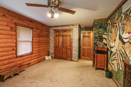 Log home Kentucky Horse Farm for sale on 12 + acres - image 17
