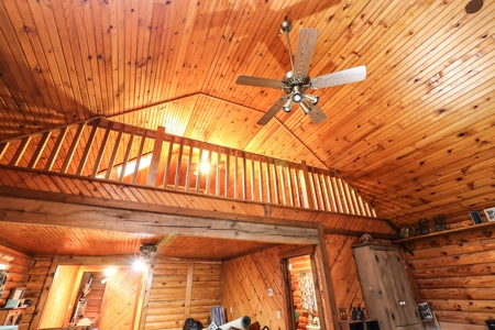 Log home Kentucky Horse Farm for sale on 12 + acres - image 13