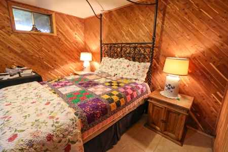 Log home Kentucky Horse Farm for sale on 12 + acres - image 31
