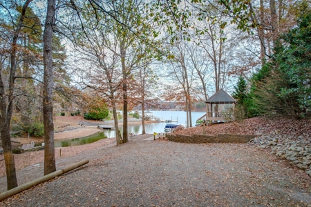 Lake View Lot with Boat Slip For Sale in Catawba NC - image 18